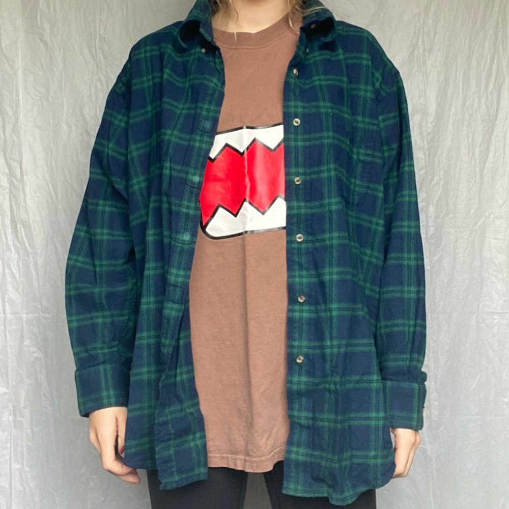 Men's Green & Navy Plaid Casual Button-Down Shirt